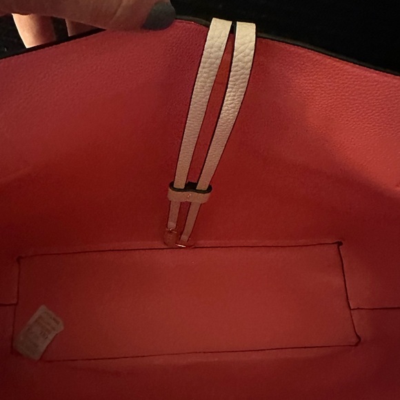 Mary Kay Cream and Rose Faux Leather Tote - Picture 5 of 10